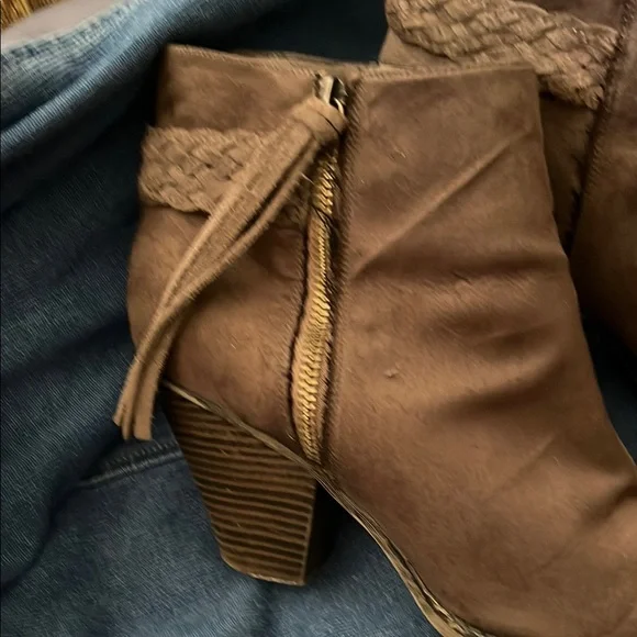 MIA Brown Ankle Booties with Braided Detail - Picture 3 of 5